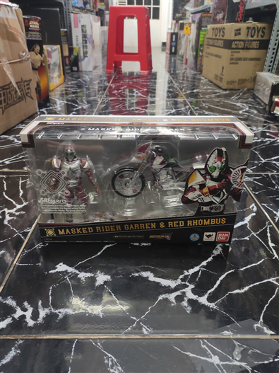 Mua bán (JPV) SHF KAMEN RIDER GARREN & RED RHOMBUS